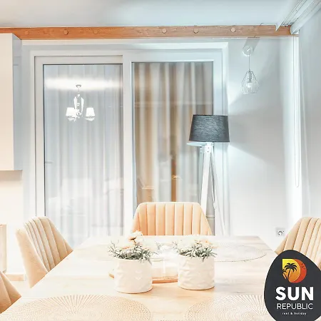 Sun Deluxe *