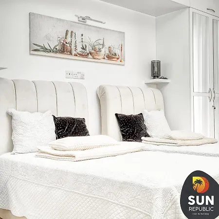 Sun Deluxe Lejlighed *