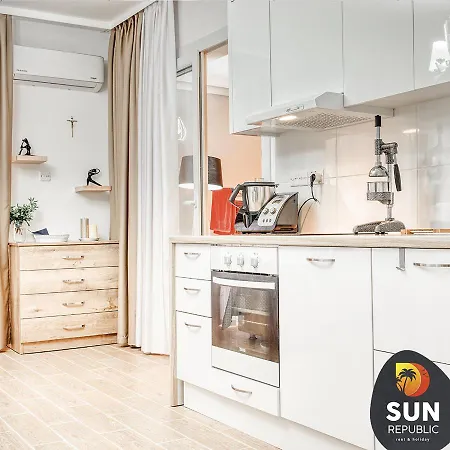 Sun Deluxe Apartment Agios Georgios (Famagusta)